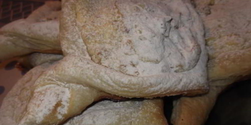 Как приготовить слойки с творогом