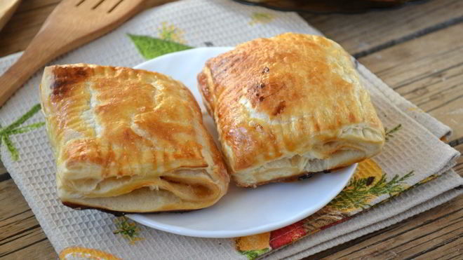 Рецепт Слоек с вареньем из слоеного теста