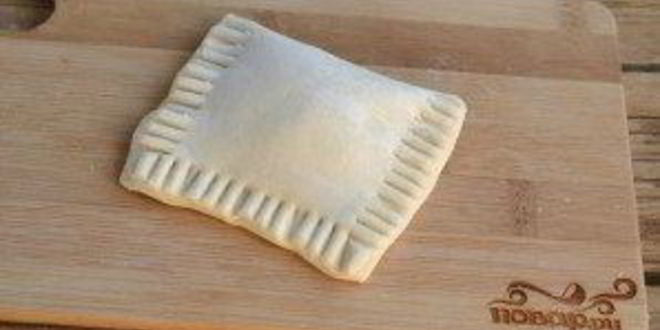 Рецепт слоек с вареньем из слоеного теста