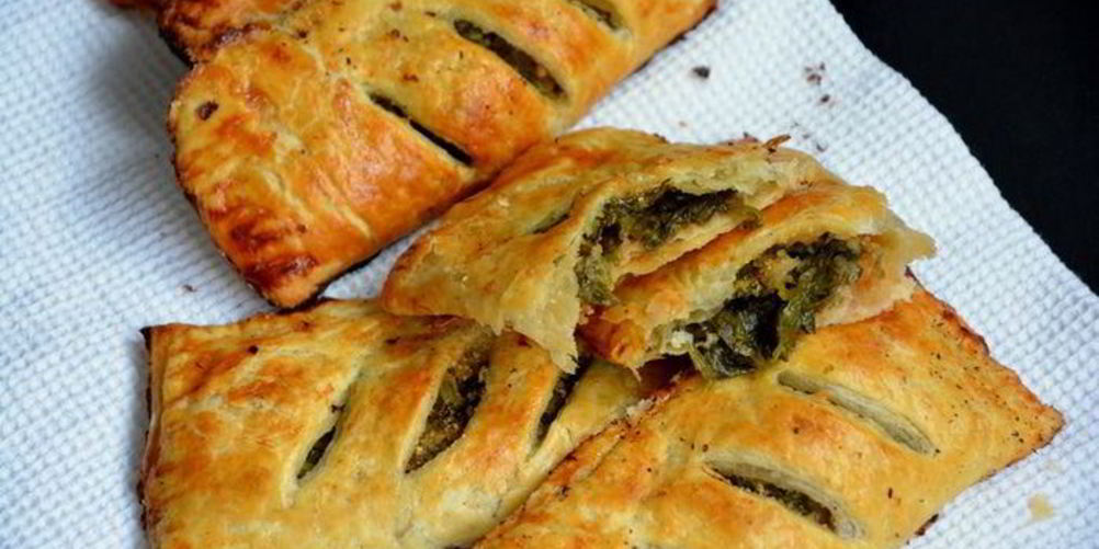 Как приготовить слойки со щавелем