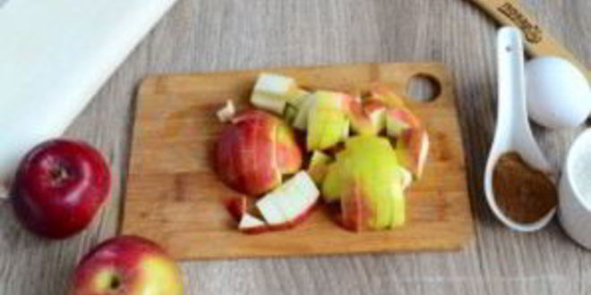 Рецепт сочных слоек с яблоками