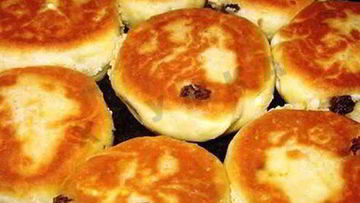 Рецепт Нежных сырников в духовке с мукой и изюмом