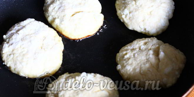 Рецепт сырников из творога с яблоками