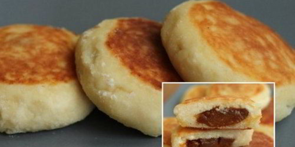 Как приготовить сырники на манке с вареной сгущенкой