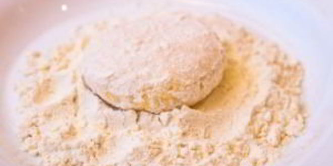 Рецепт сырников с вишневым соусом