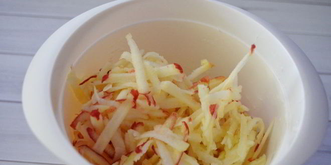 Рецепт сырников с яблоком