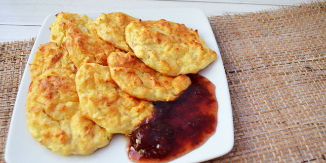 Рецепт сырников с яблоком