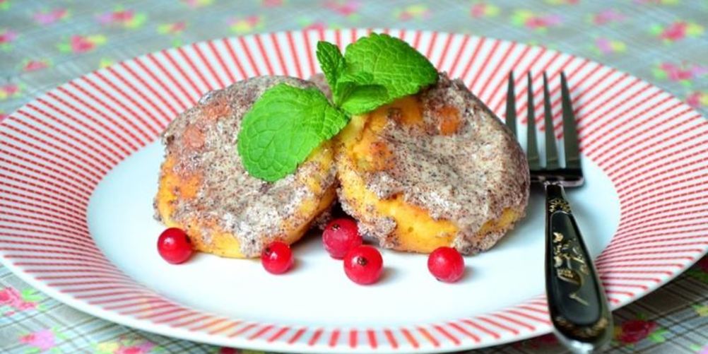 Как приготовить сырники в духовке под сметанным соусом