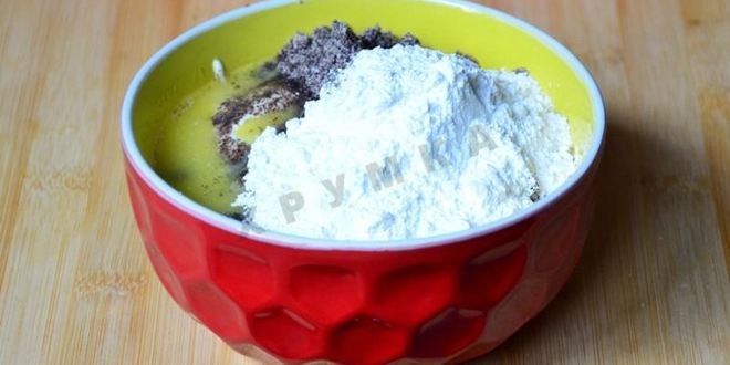 Рецепт сырников в духовке под сметанным соусом