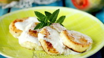 Рецепт Сырников в сметанном соусе