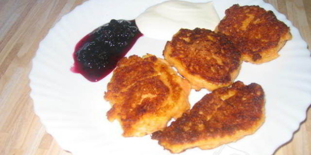 Как приготовить творожно-морковные сырники