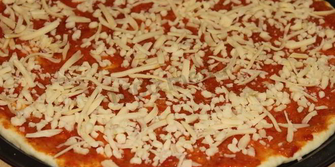 Рецепт тонкого теста и соус для итальянской пиццы