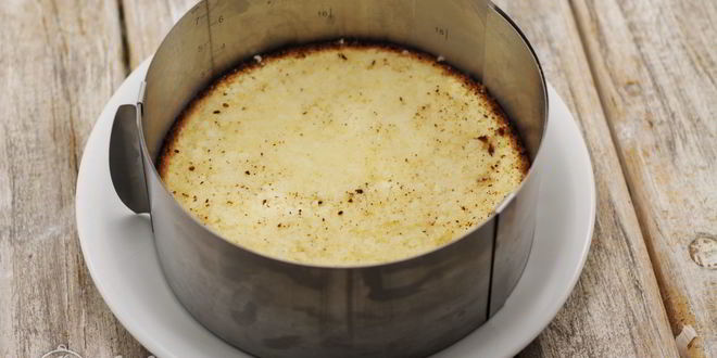 Рецепт бисквитного торта с малиной