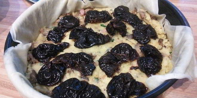 Рецепт картофельно-грибного торт с черносливом