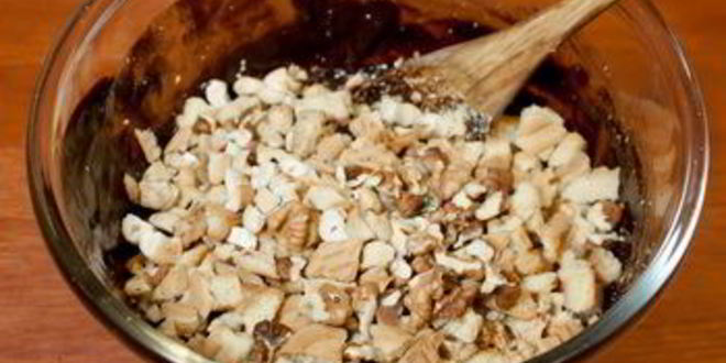 Рецепт ленивого шоколадного торта с печеньем