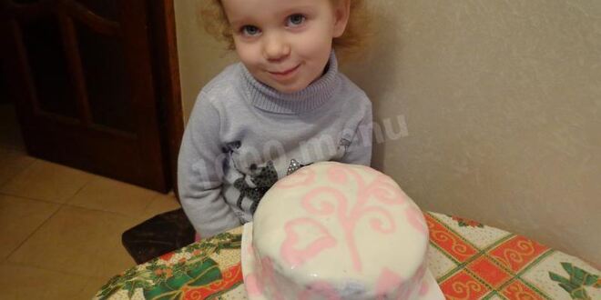 Рецепт праздничного торта со сгущенкой