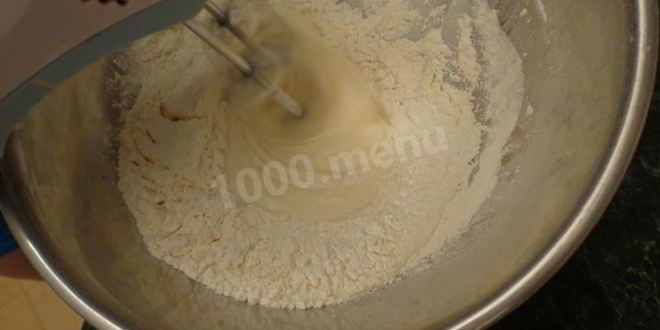 Рецепт праздничного торта со сгущенкой