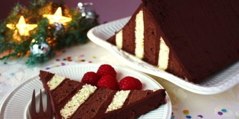 Как приготовить праздничный треугольный торт
