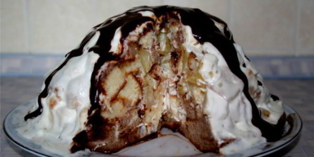 Как приготовить торт вулкан с орехом и сметанным кремом