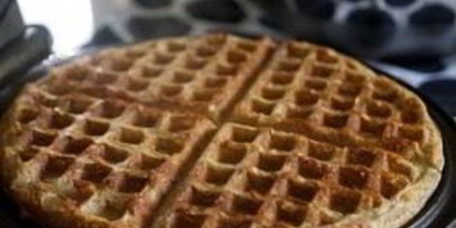 Рецепт бельгийских вафель с черничным соусом