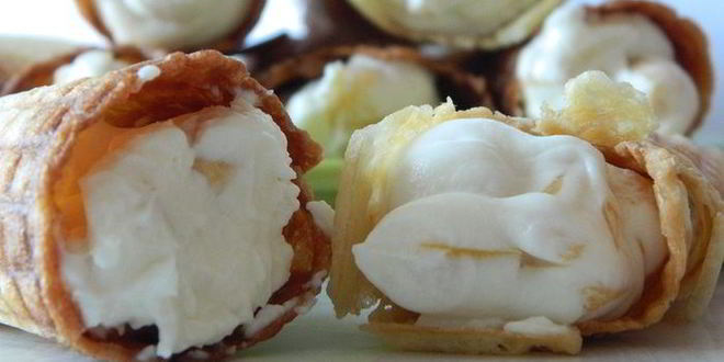 Рецепт хрустящих вафель с маскарпоне и фруктами