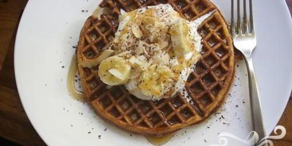 Как приготовить кокосовые вафли со взбитыми сливками