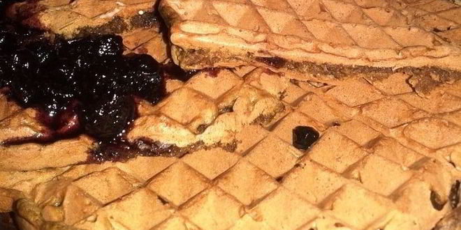 Рецепт пряных свекольных вафель