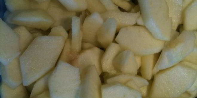 Рецепт слоеных вафель с карамельными яблоками