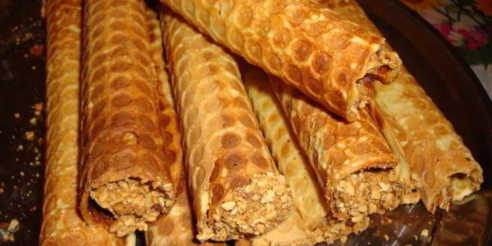 Как приготовить вафельные трубочки