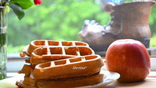 Рецепт Яблочных вафель с корицей