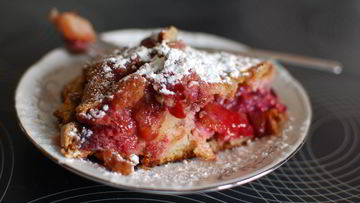 Рецепт Выпечки с клубникой в мультиварке