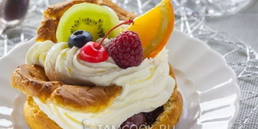 Как приготовить большие эклеры с фруктами