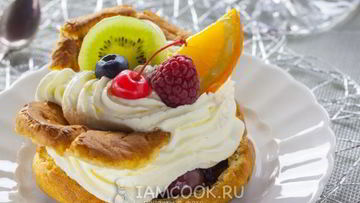 Рецепт Больших эклеров с фруктами