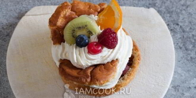 Рецепт больших эклеров с фруктами