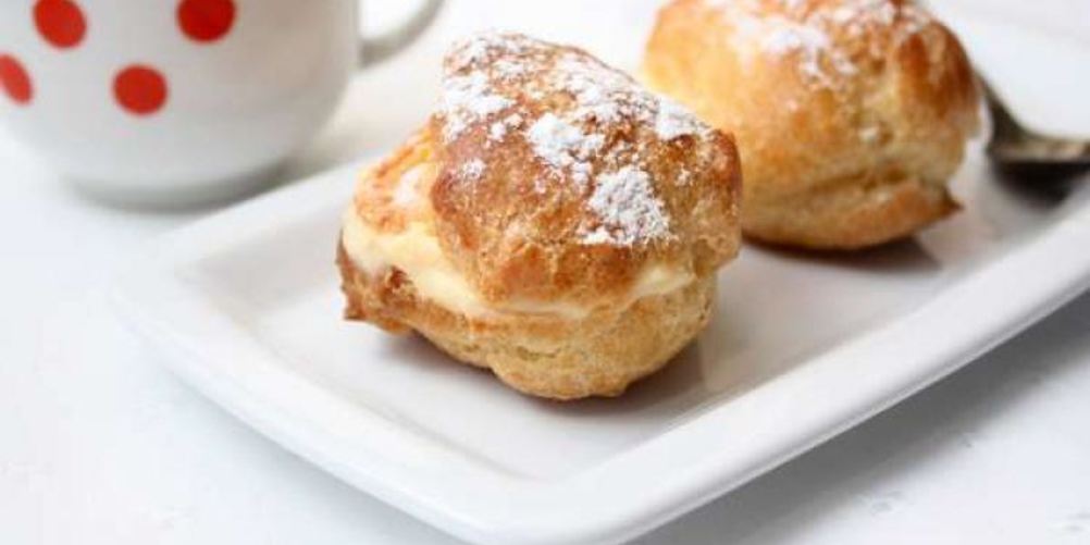 Как приготовить домашние эклеры с заварным кремом