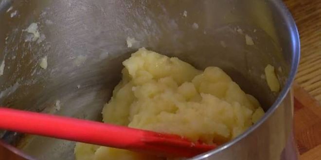 Рецепт малиновых эклеров