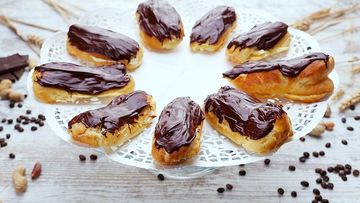 Рецепт Эклеров с масляным кремом и шоколадной помадкой