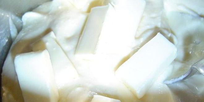 Рецепт эклеров с заварным творожным кремом и клубникой