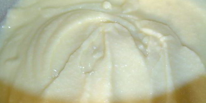 Рецепт эклеров с заварным творожным кремом и клубникой