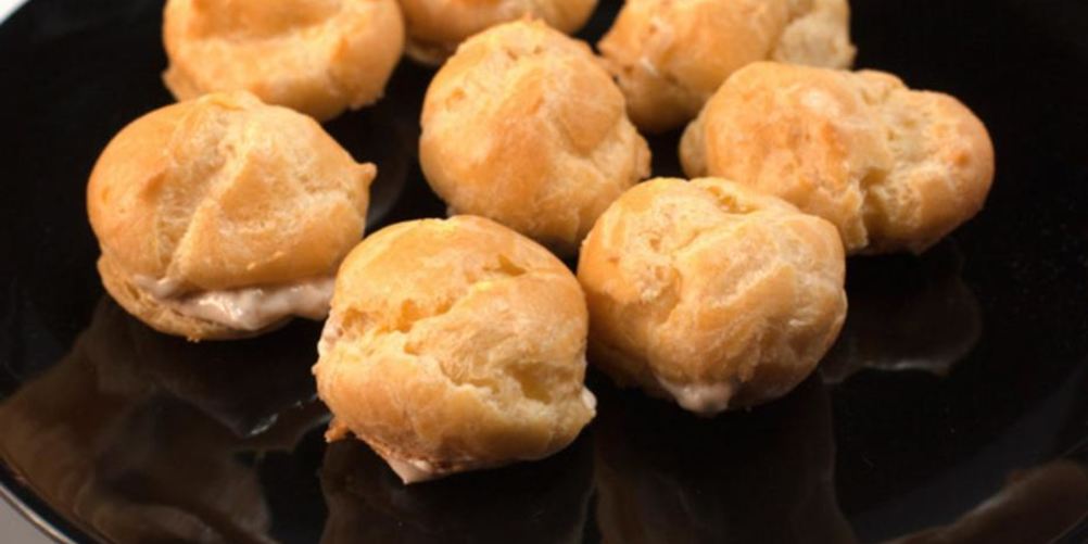 Как приготовить заварные профитроли с творожным кремом