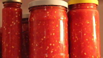 Рецепт Аджики из болгарского и острого перцев