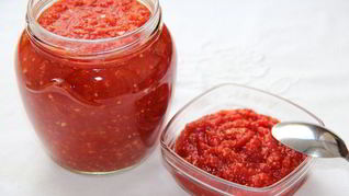 Рецепт Аджики из перца и чеснока