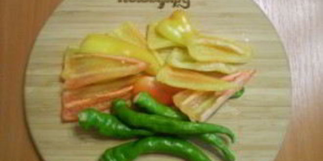 Рецепт аджики из помидоров на зиму с варкой