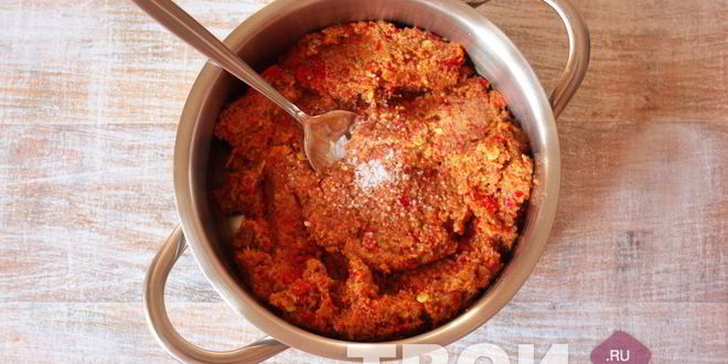 Рецепт аджики с орехами