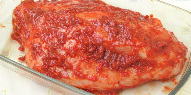Рецепт филе индейки запеченное в томатно-соевом соусе с аджикой