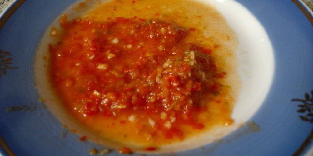 Как приготовить горькую аджику