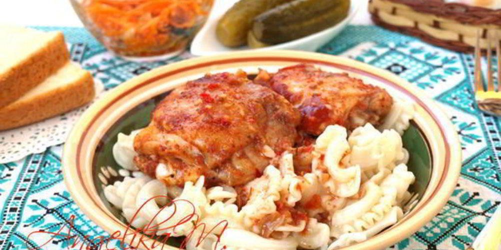 Как приготовить куриные бедрышки запеченные с аджикой