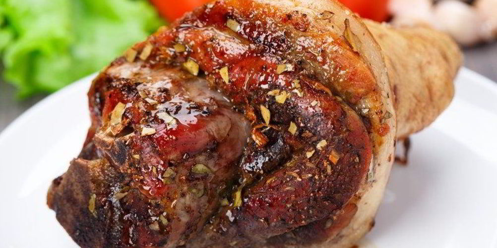 Как приготовить свинину в аджике в духовке