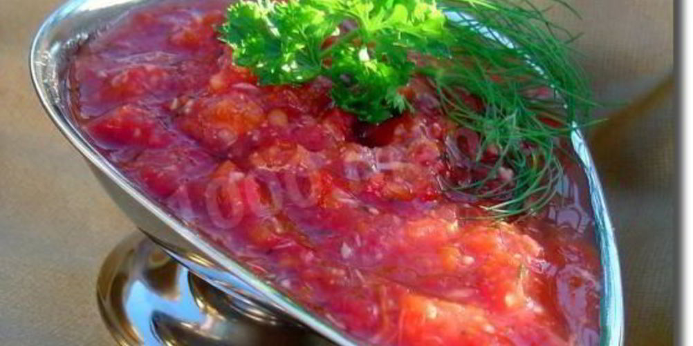 Как приготовить жгучую аджику из хрена и помидор с чесноком на зиму