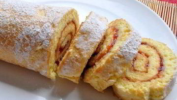 Рецепт Быстрого йогуртового рулета с джемом